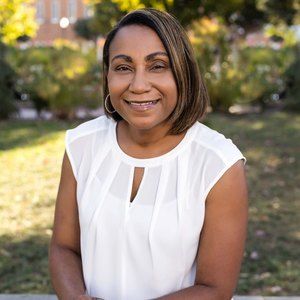 Meet your Posher, Pamela